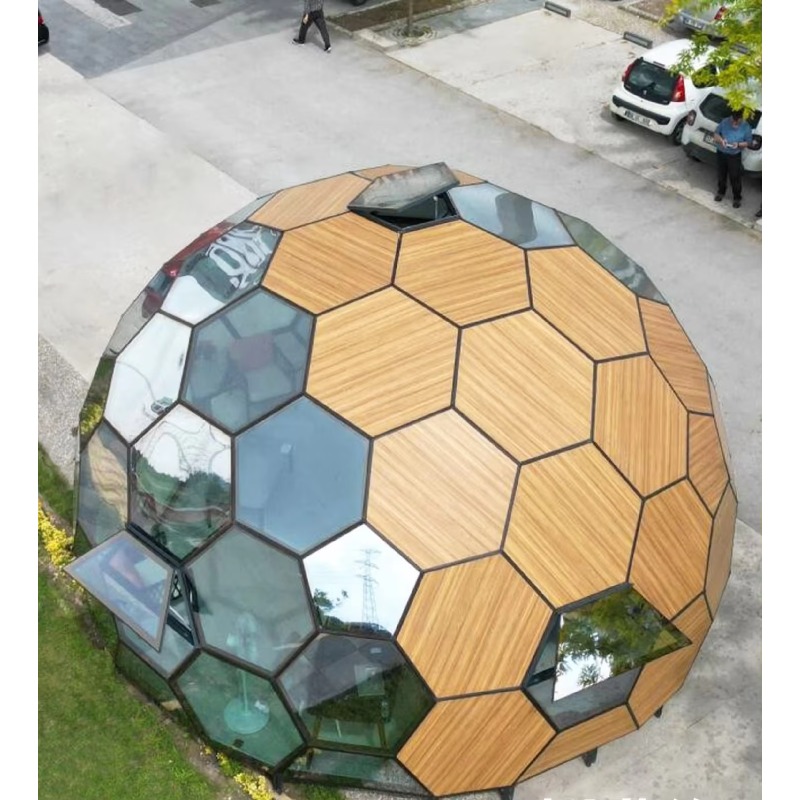 Tenda Geodésica de Luxo com 20 - Luxury Lifestyle Resort avaliação e preço